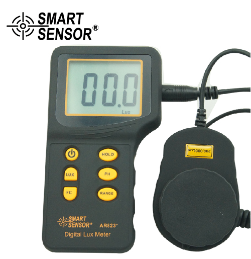 AR823 Lux Meter